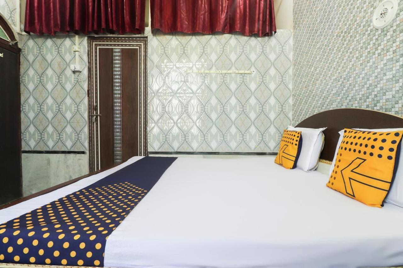 Oyo Om Sai Guest House Mainpuri Экстерьер фото